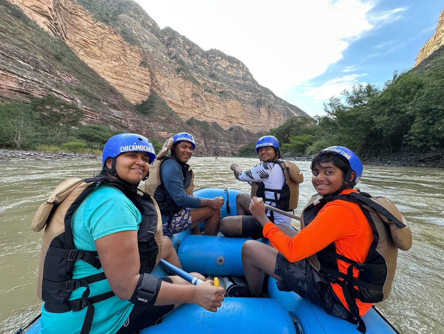 rafting colombia cañon del chicamocha