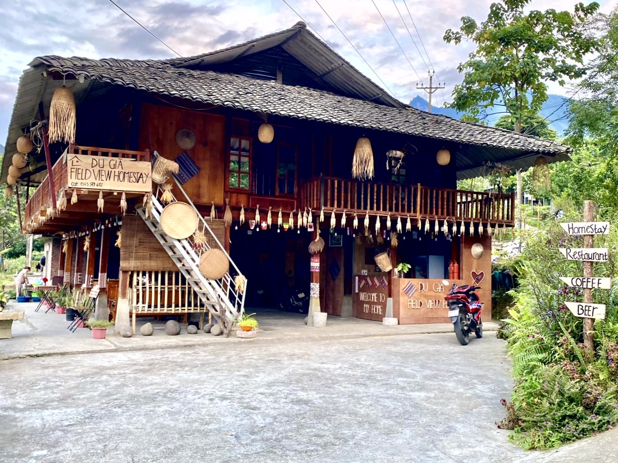 Du Gia Field View Homestay