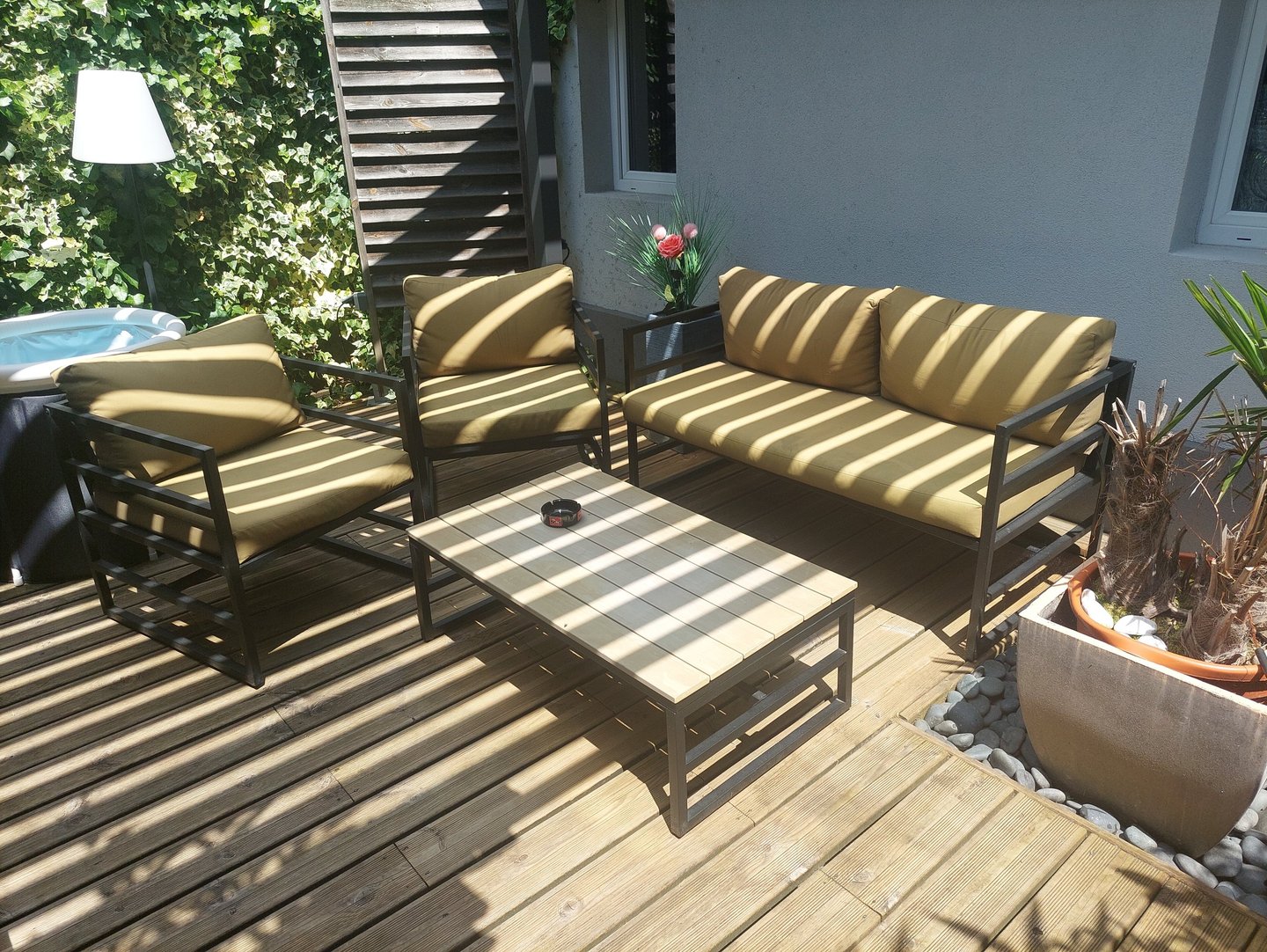 Gîte de luxe avec spa et sauna à Strasbourg - Hôtes et Demeures - salon exterieur demeure 1