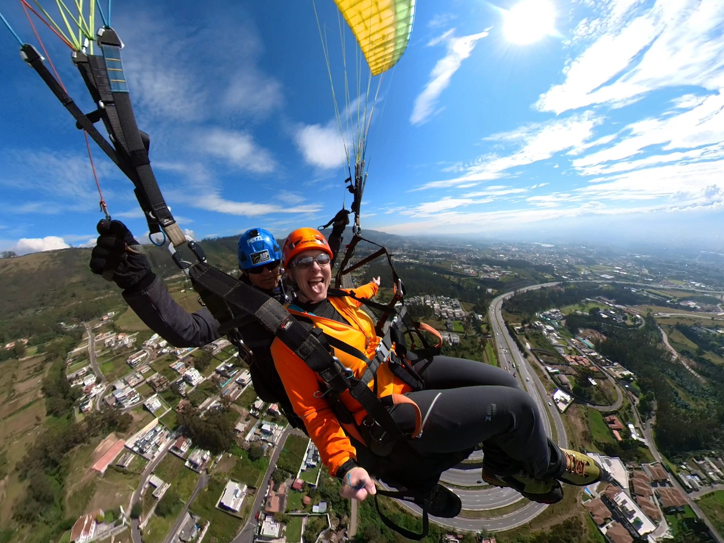 paragliding in Ecuador