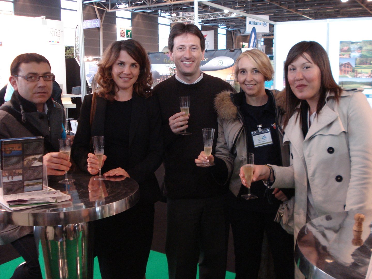 miembros conselleria de cultura y turismo junto a consultora principal