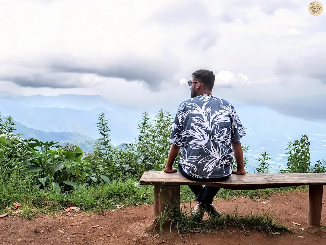 Valley and mountain view during Dolphin’s Nose trek in Kodaikanal.