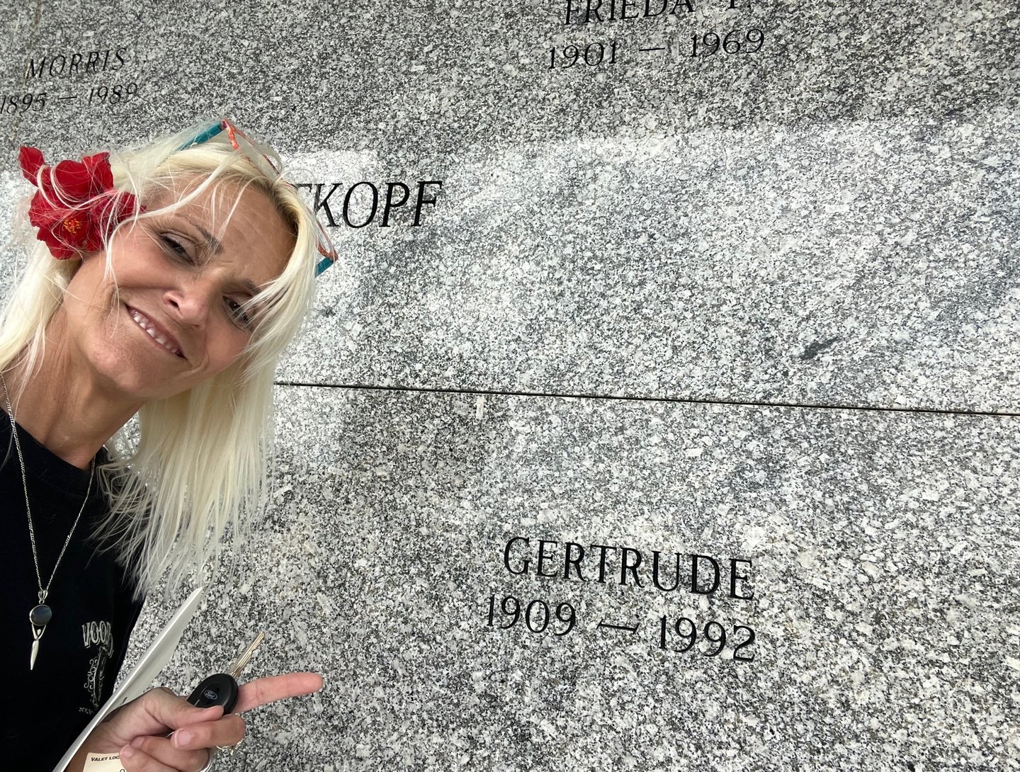 Grave of Gertrud Falk in Hollywood Florida