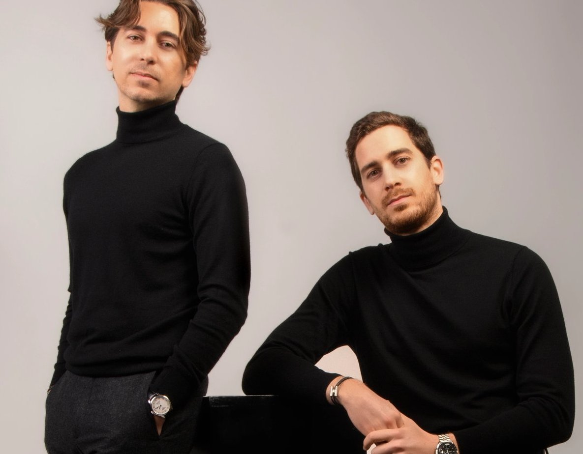 Thibault & Arnaud DJ et percussion ambiance musicale unique haut de gamme