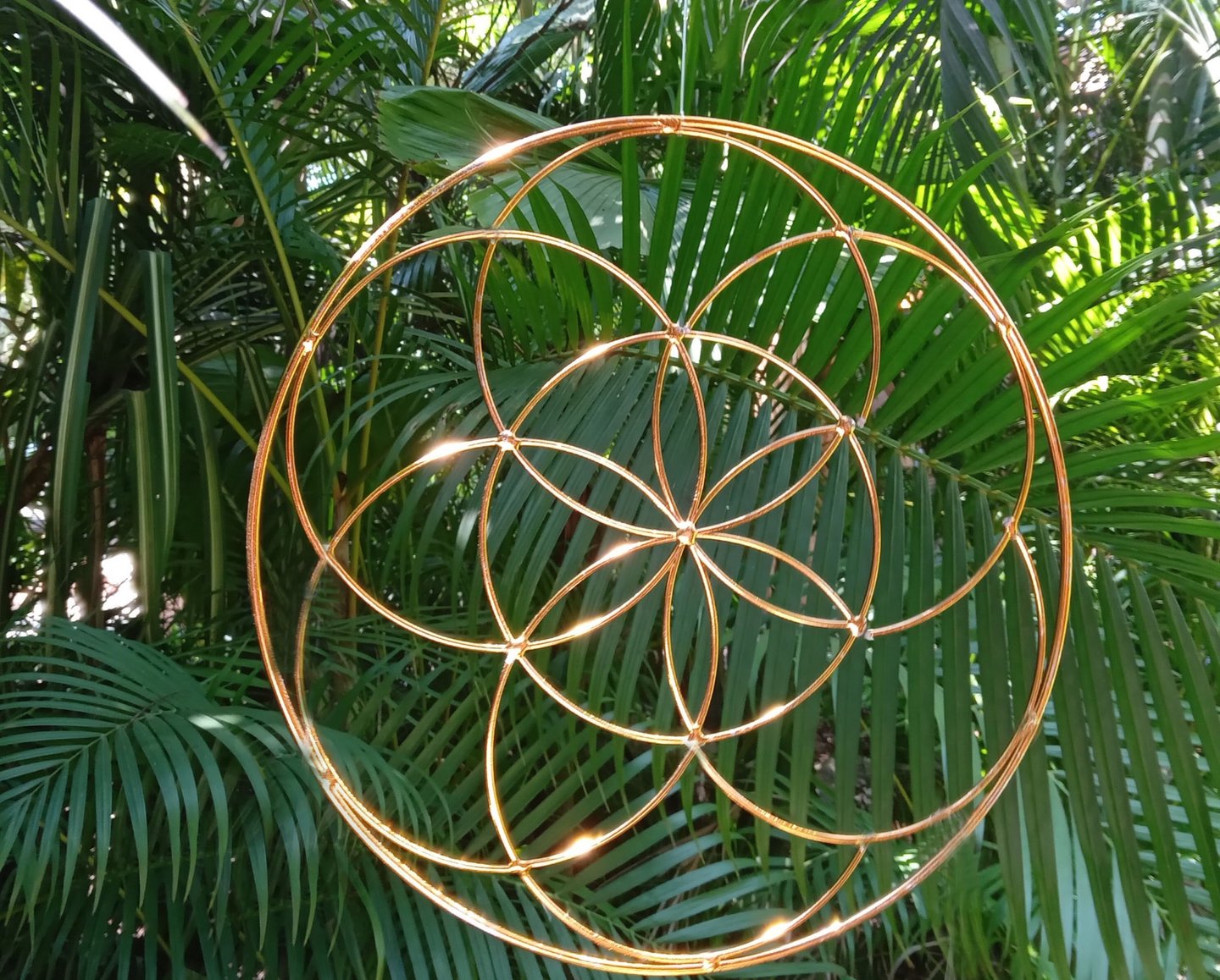 #sacredgeometry #savredwisdom #floweroflife #sirituality#merkaba #wellness #artisanjewellery