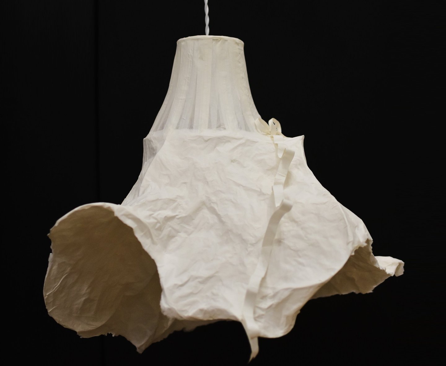 tenue de soirée sculpture lumineuse