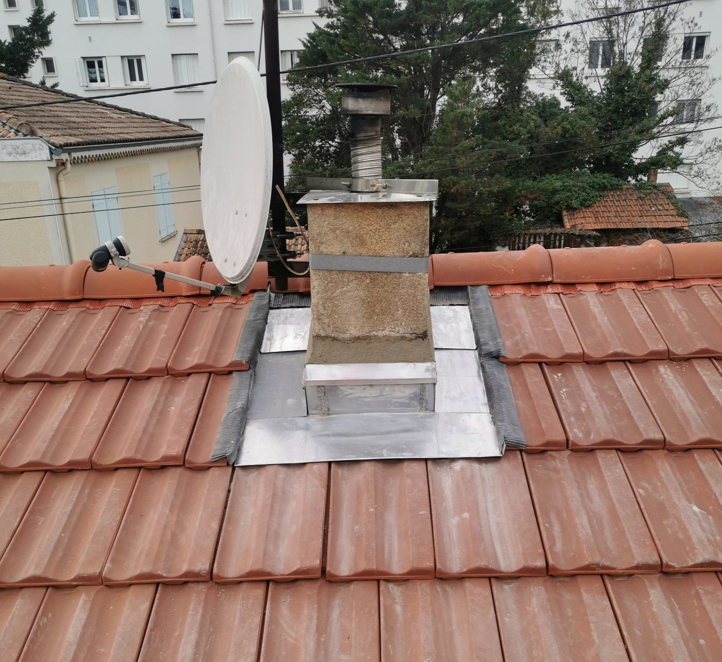 abergement en zinc pour cheminée