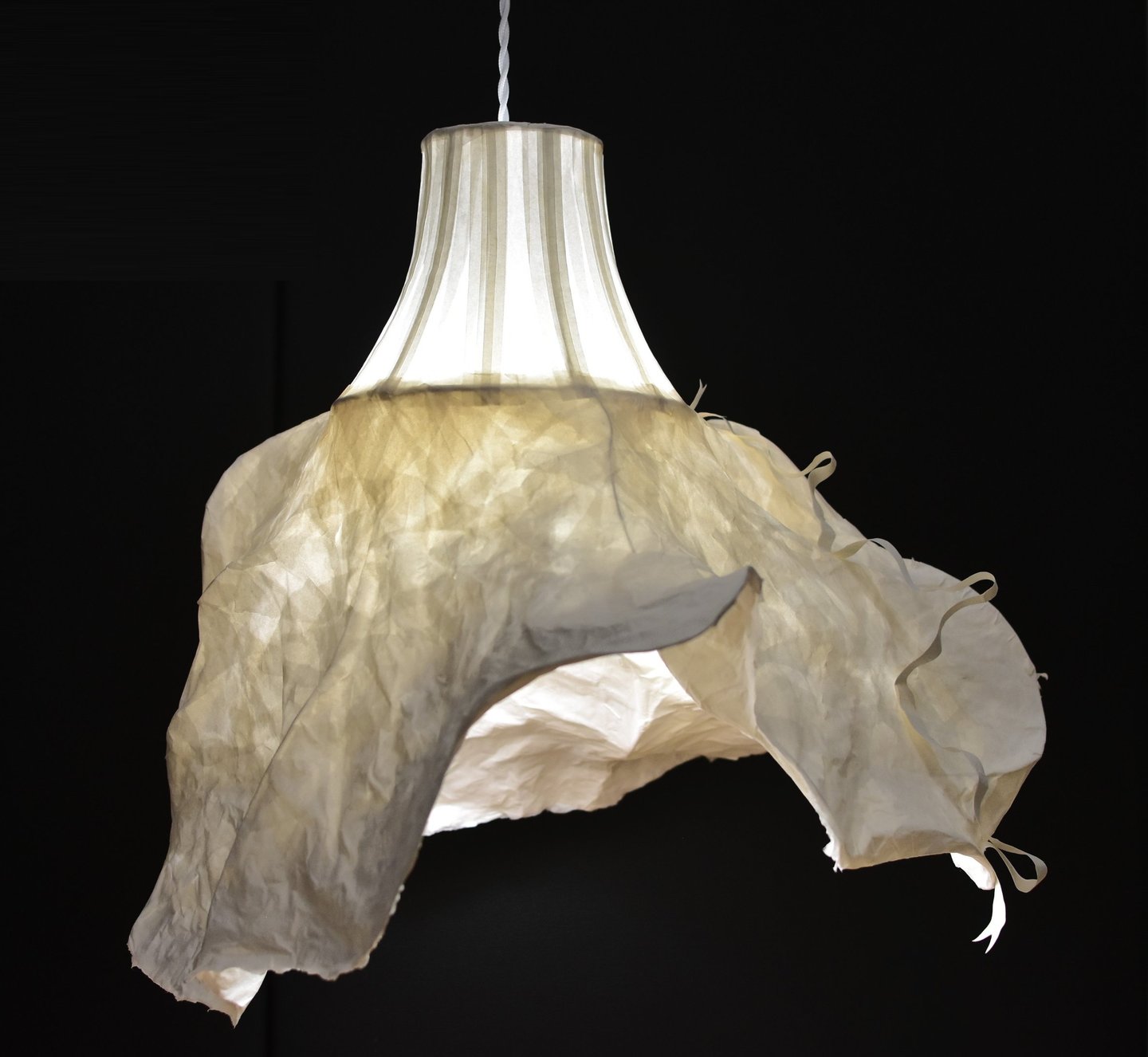 tenue de soirée sculpture lumineuse