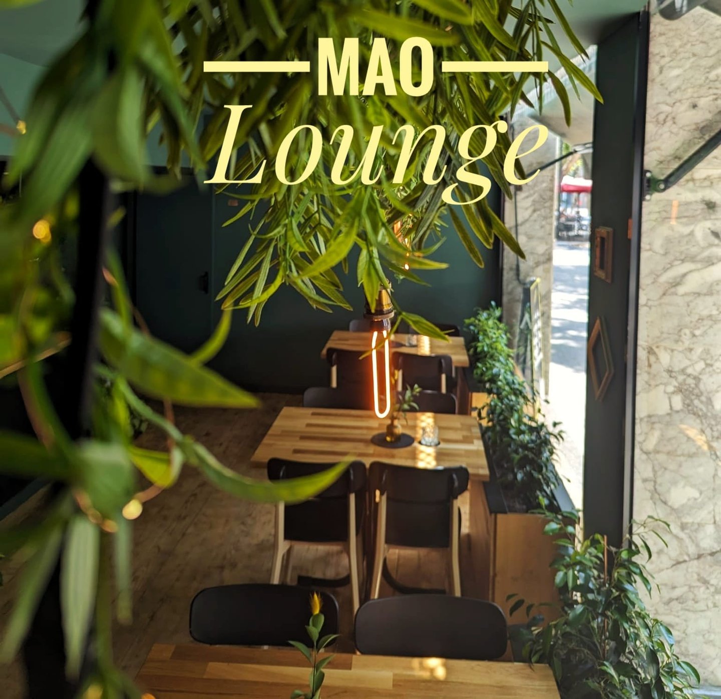 Mao Lounge interior