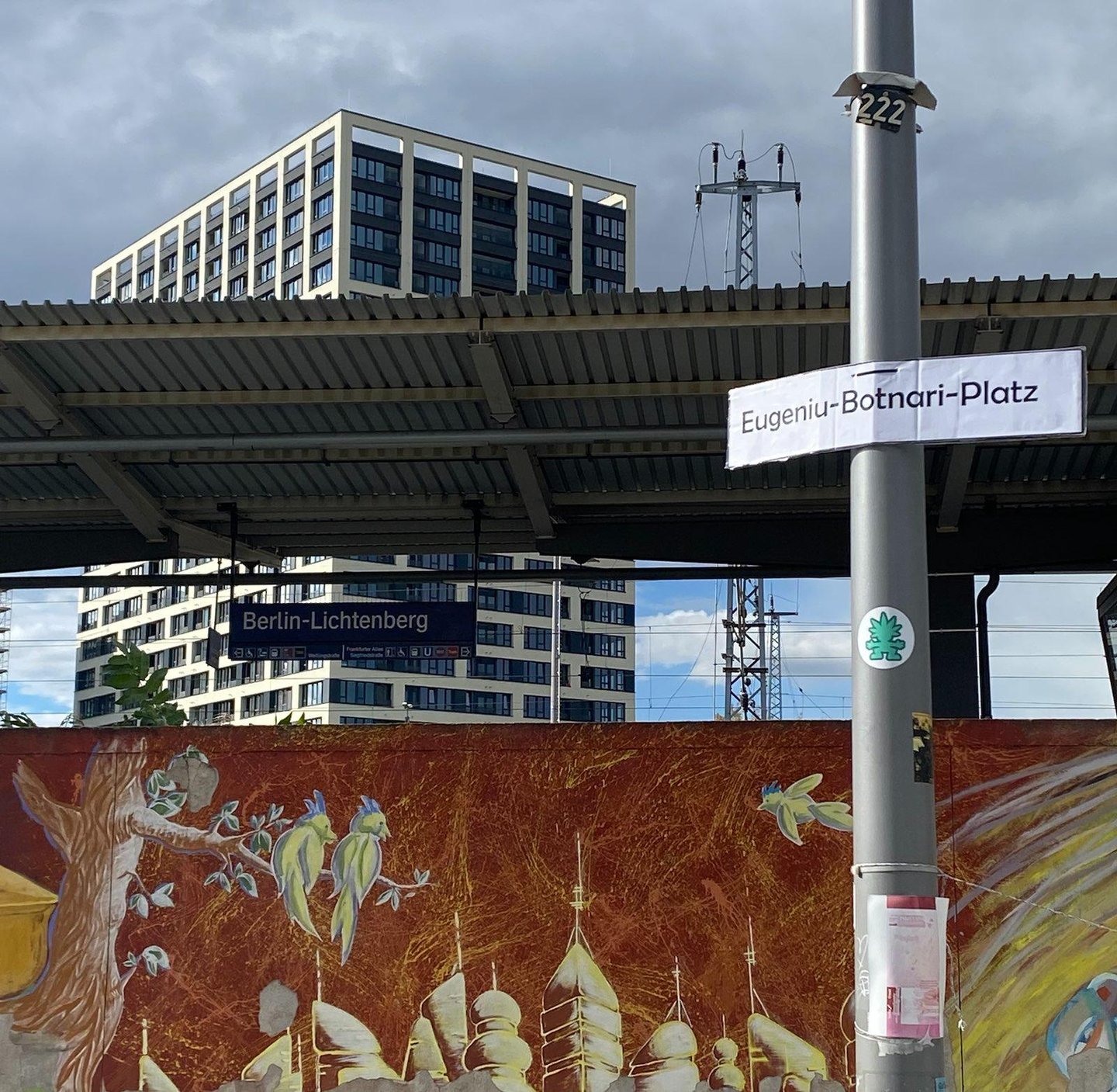 Foto vom Eugeniu-Botnari-Platz.