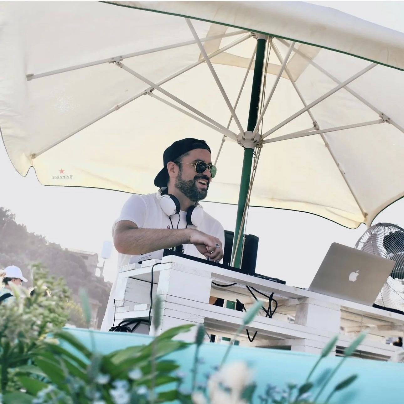 Saxofonista en chiringuito