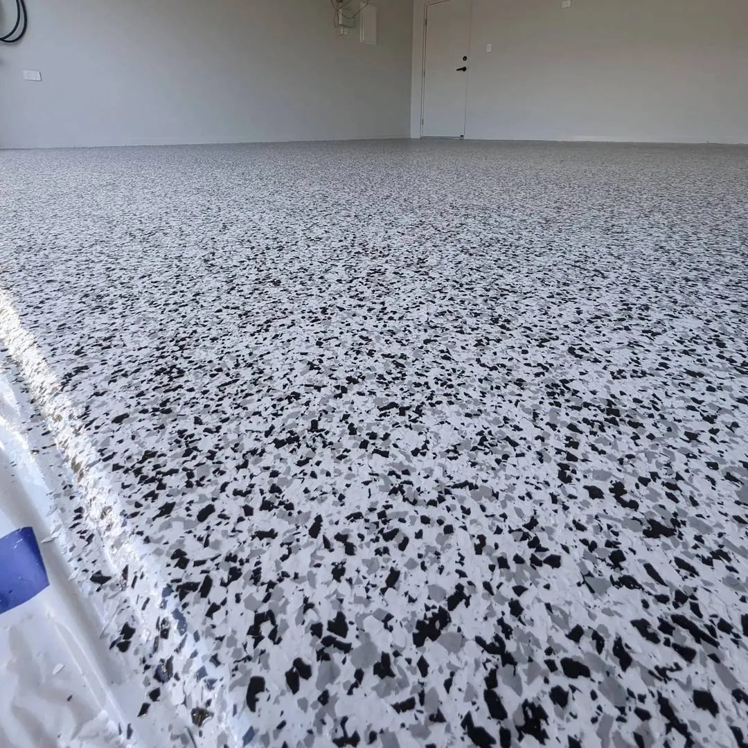 White and black Epoxy flake floor in Omaha NE