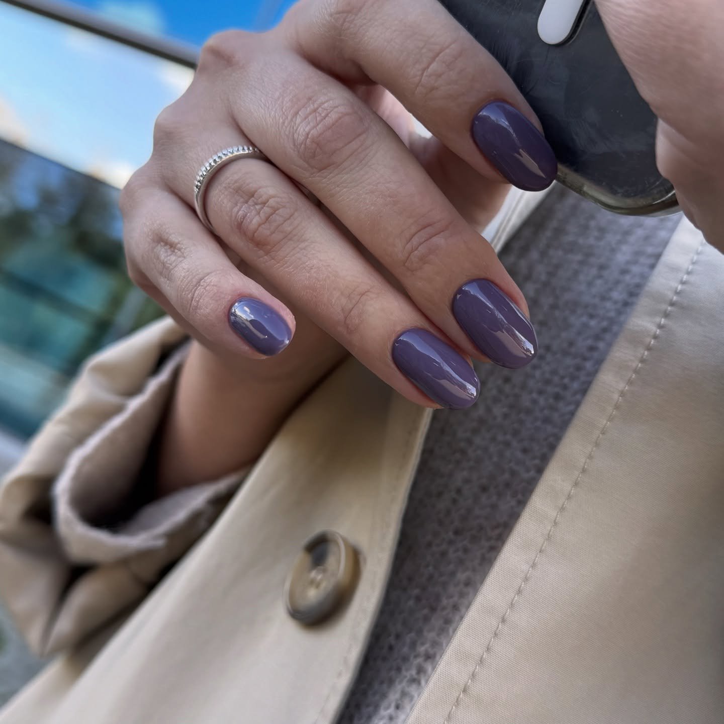 Vienspalviai nagai su padengimu