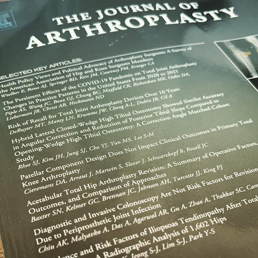 Dr Thiago Busato The journal of arthroplasty