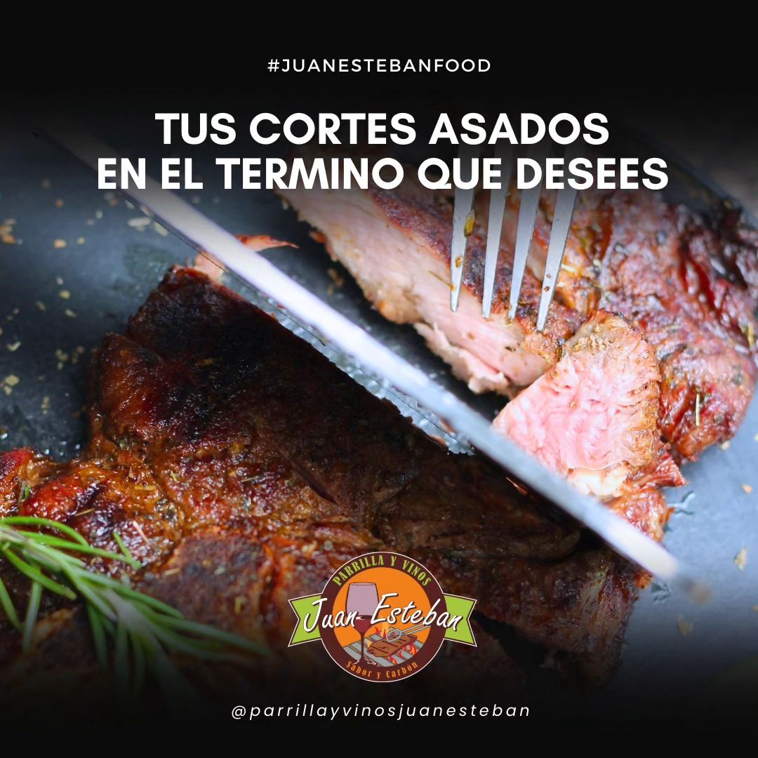 Corte Tomahawk jugoso y recién asado, servido en Parrilla y Vinos Juan Esteban, Salento Quindío