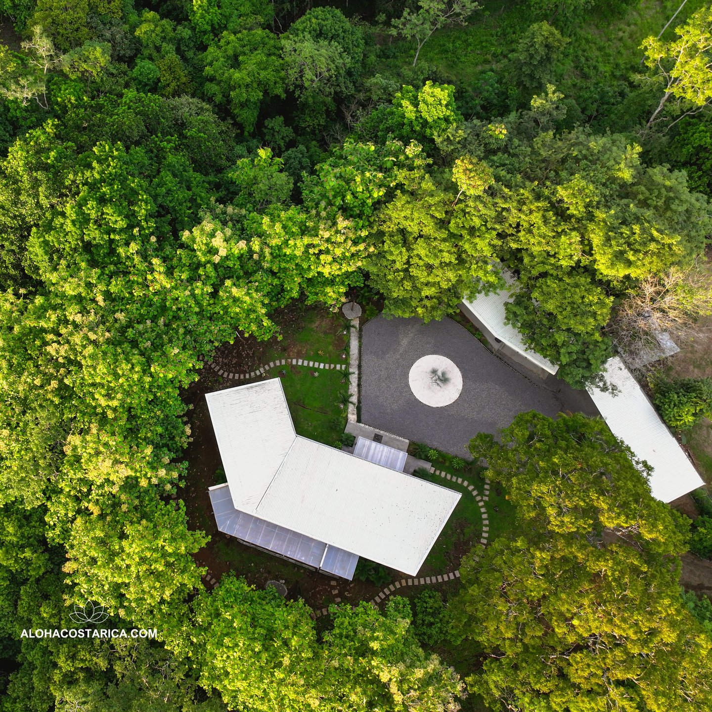 Casa Aloha is locate in Montezuma Costa Rica