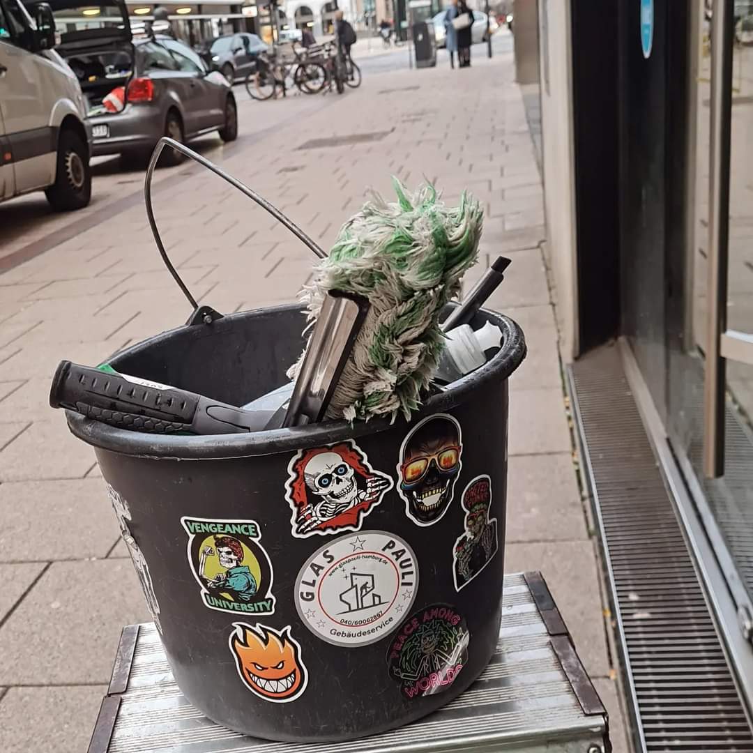 Glasreinigung und Gebäudereinigung in Hamburg – wir arbeiten immer auf höchstem Niveau