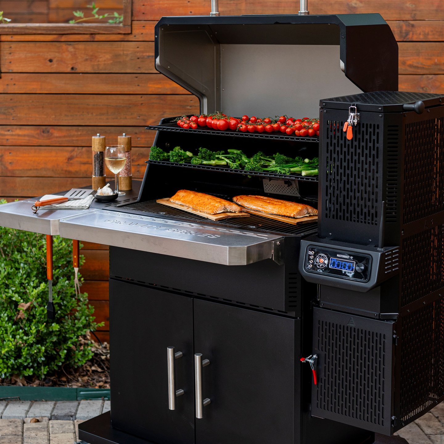 Masterbuilt BBQ grill full loaded with food showroom southampton