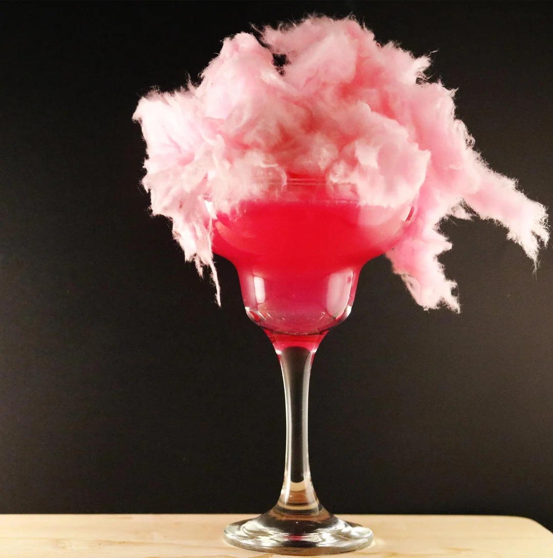 Захарен памук за украса