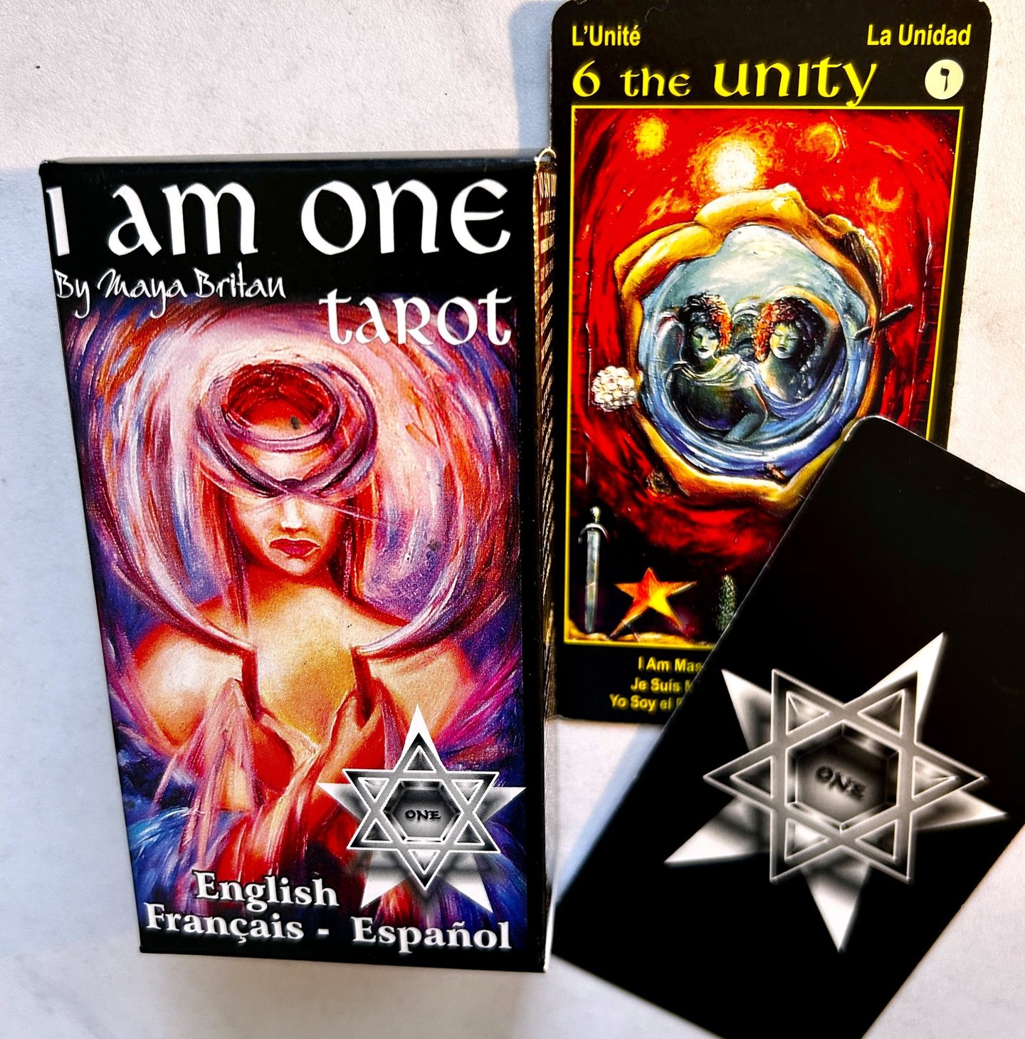 I Am One tarot deck English Francais Espanol 6 unity tarot card and back star logo