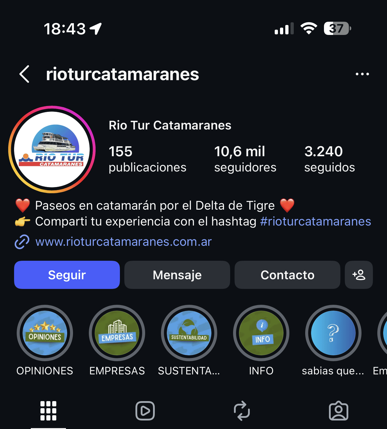 Captura de pantalla del perfil de Instagram de Rio Tur Catamaranes con recorridos en barco