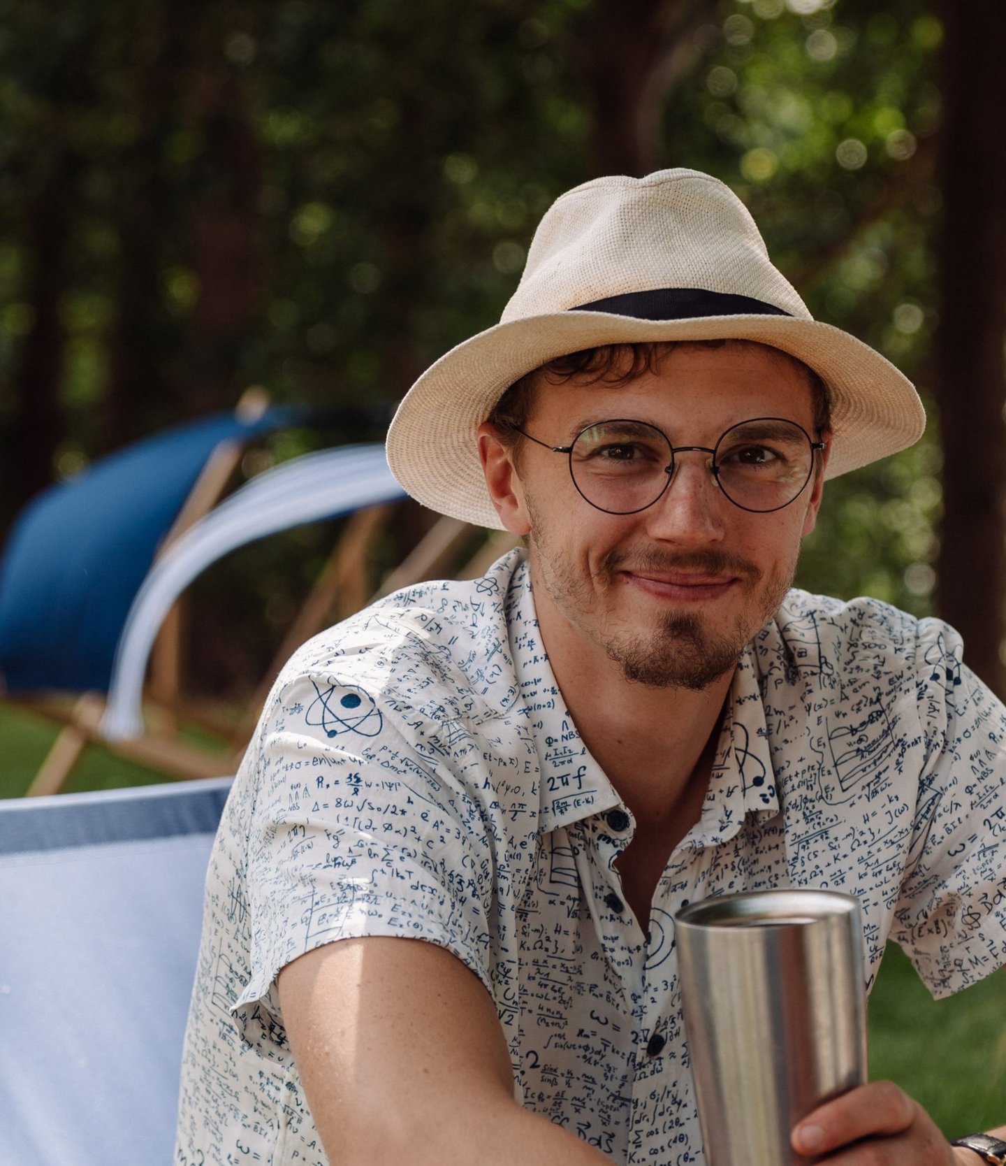 Zdjęcie założyciela Akademii matematyki "Liczydło, korepetytora.