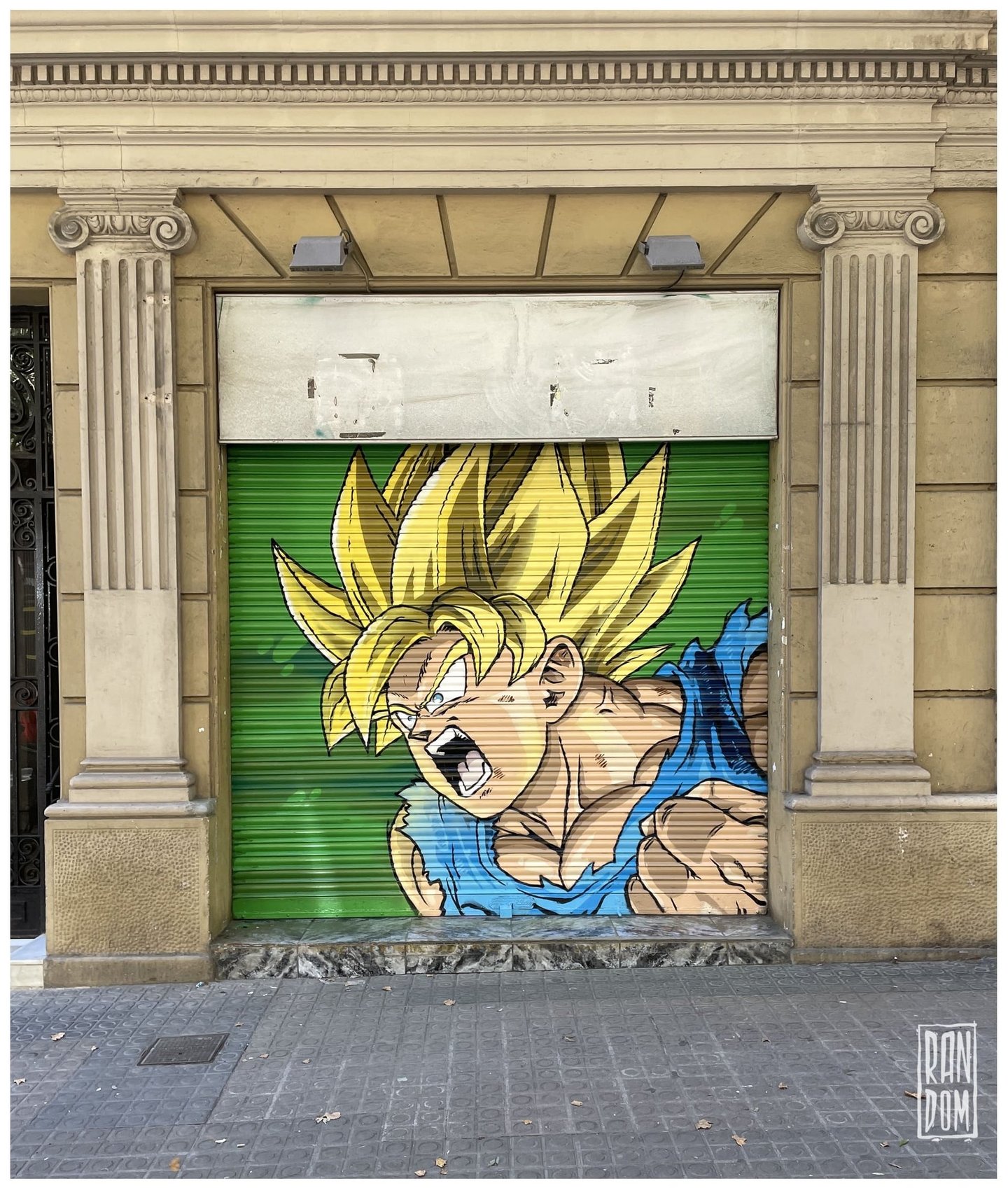 dibujo de Son Gaku en una persiana. decoración