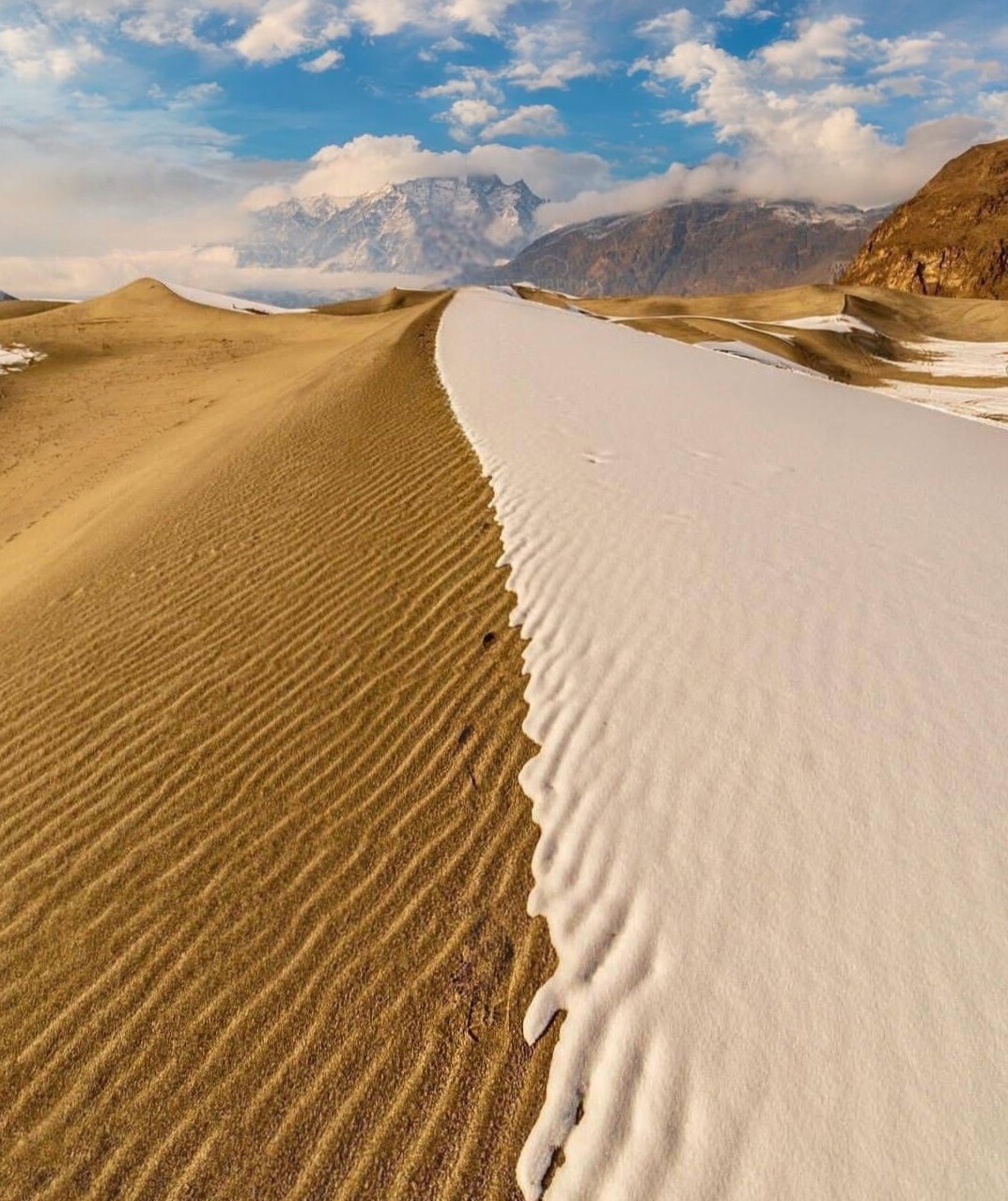 Safaranga white desert Skardu 