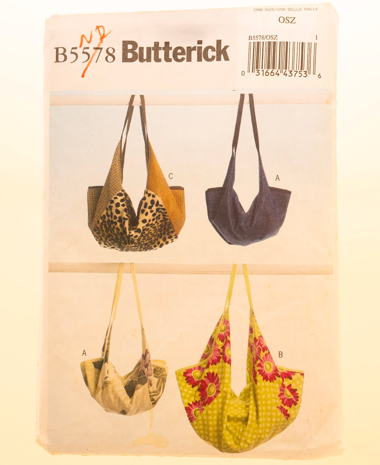 Butterick B5578 Pattern Small Medium and Large Tote Bag