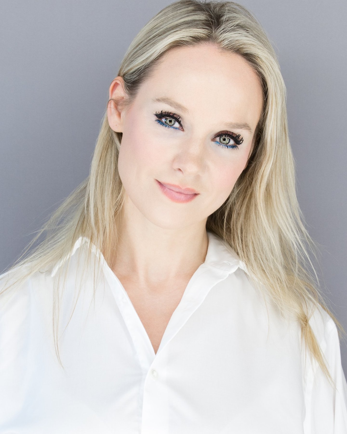 Nicky Ladanowski Editorial