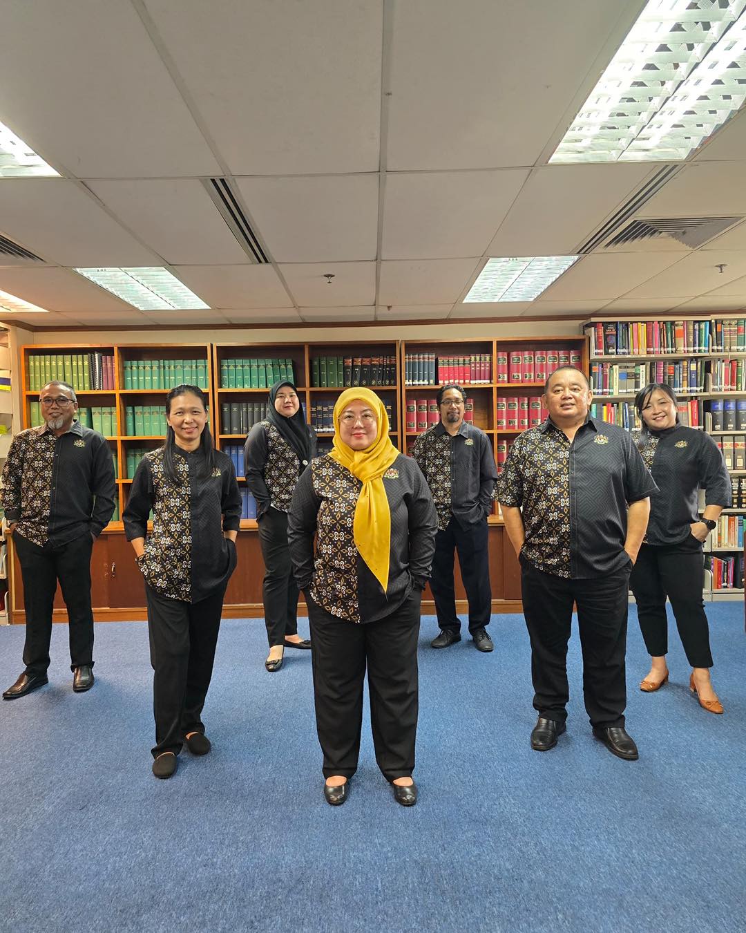 pejabat guaman custom baju korporat kota kinabalu kk