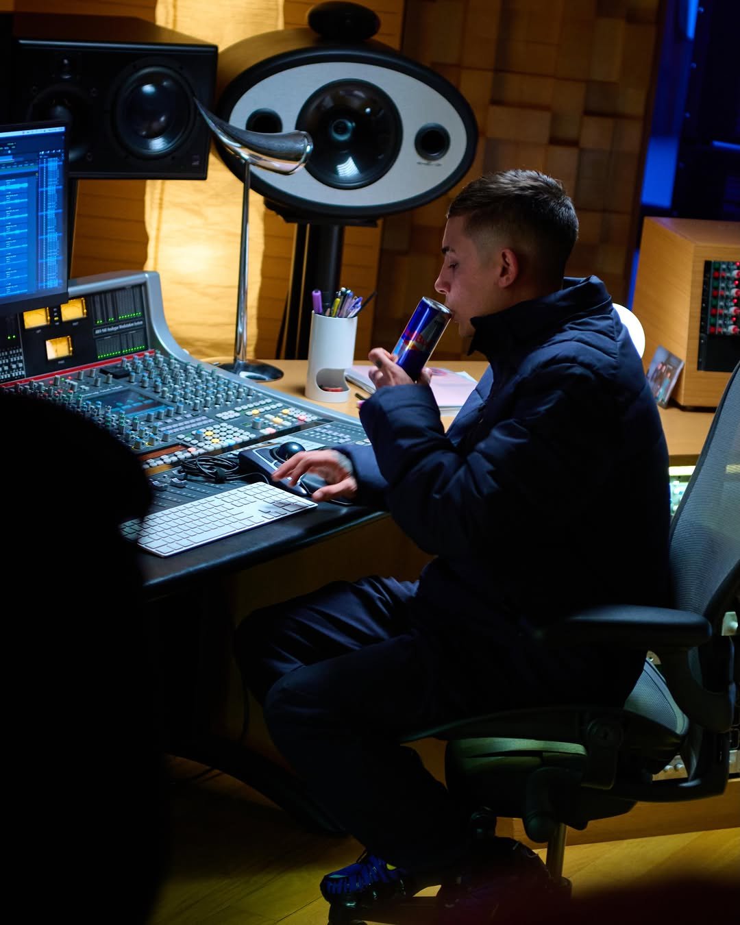 hariel no estudio
