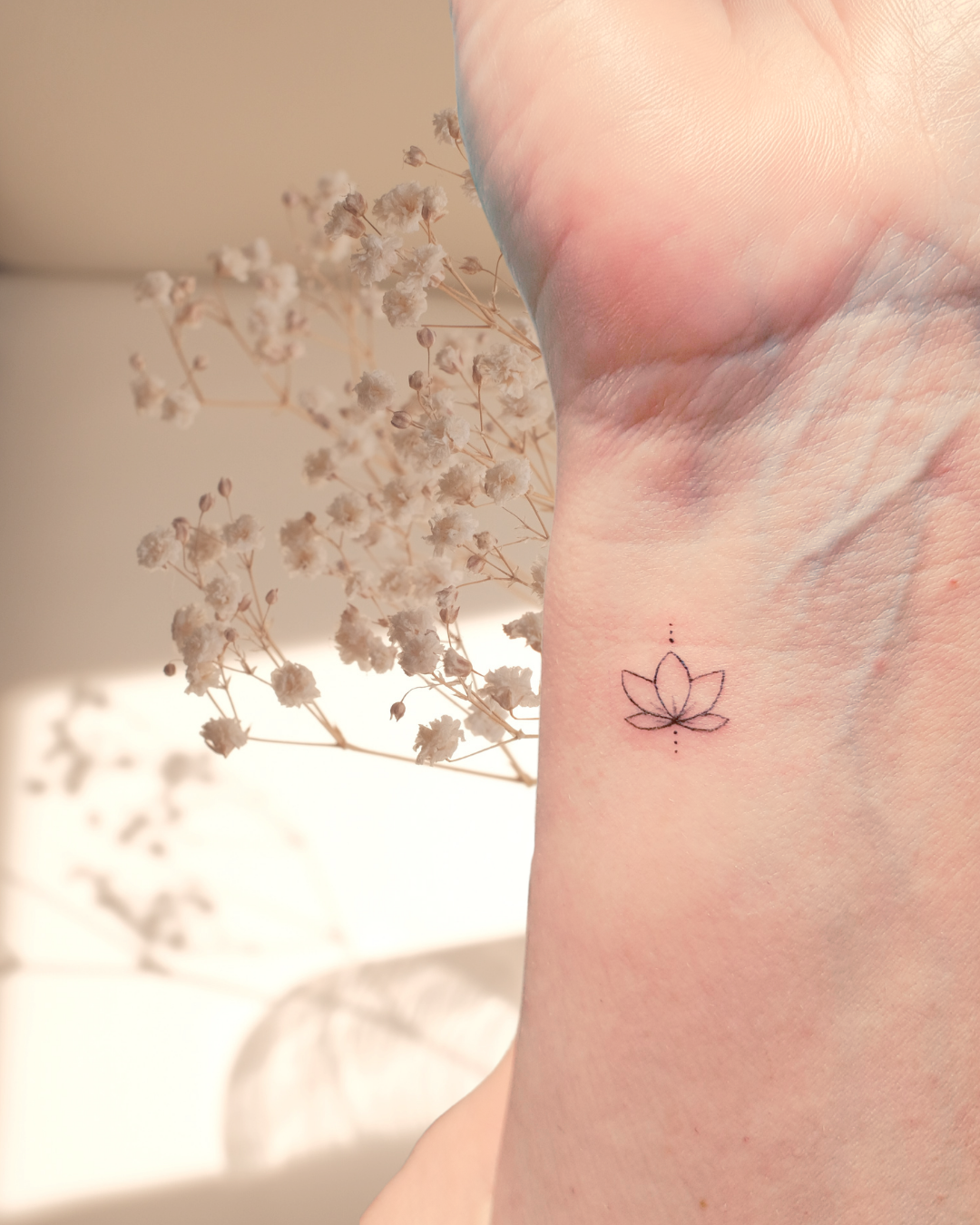 tattoo fin féminin inkorporée