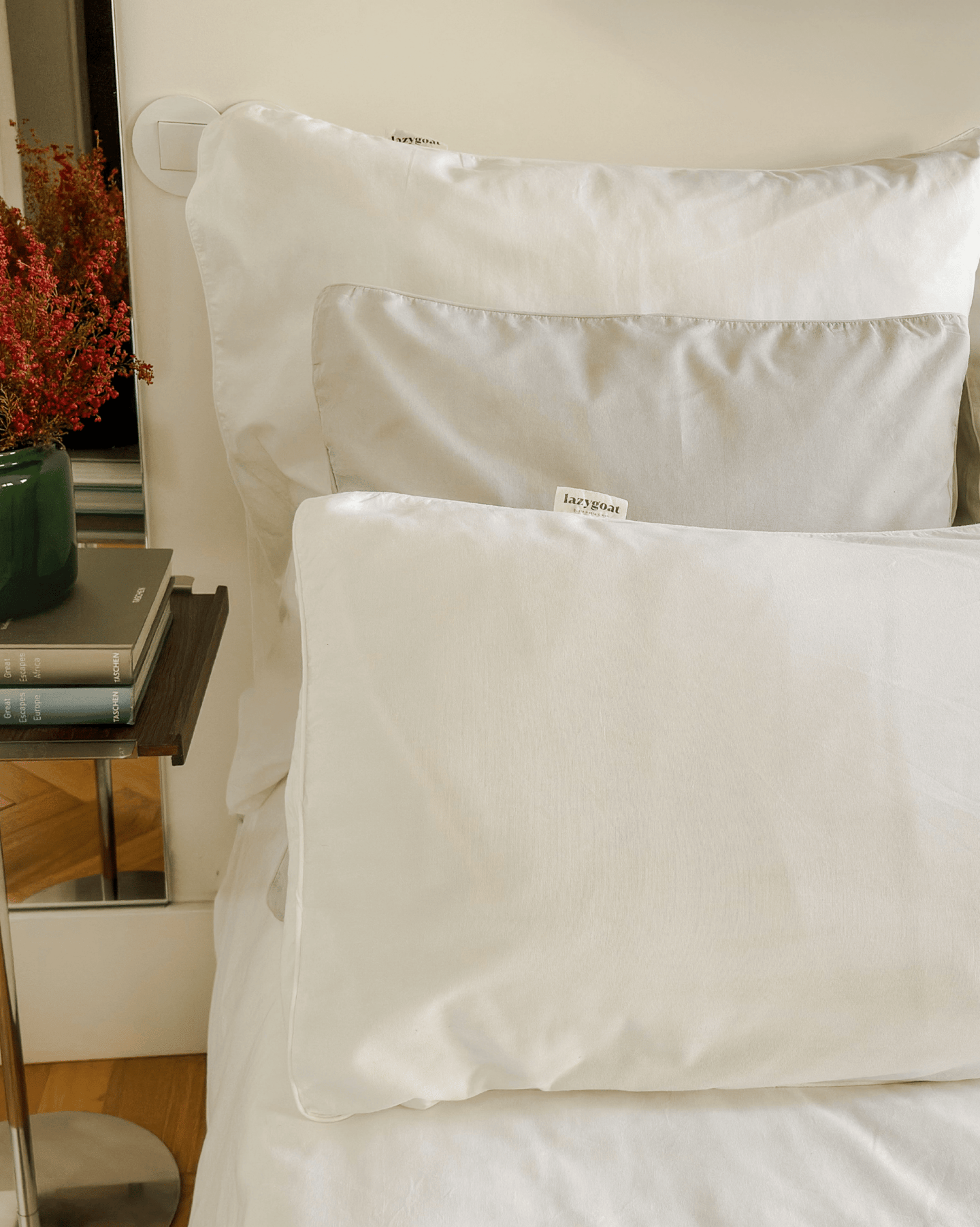 Bedroom with premium sustainable linen and cotton bed linen made in Portugal