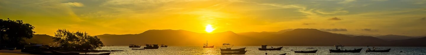 lindo Por do sol na praia