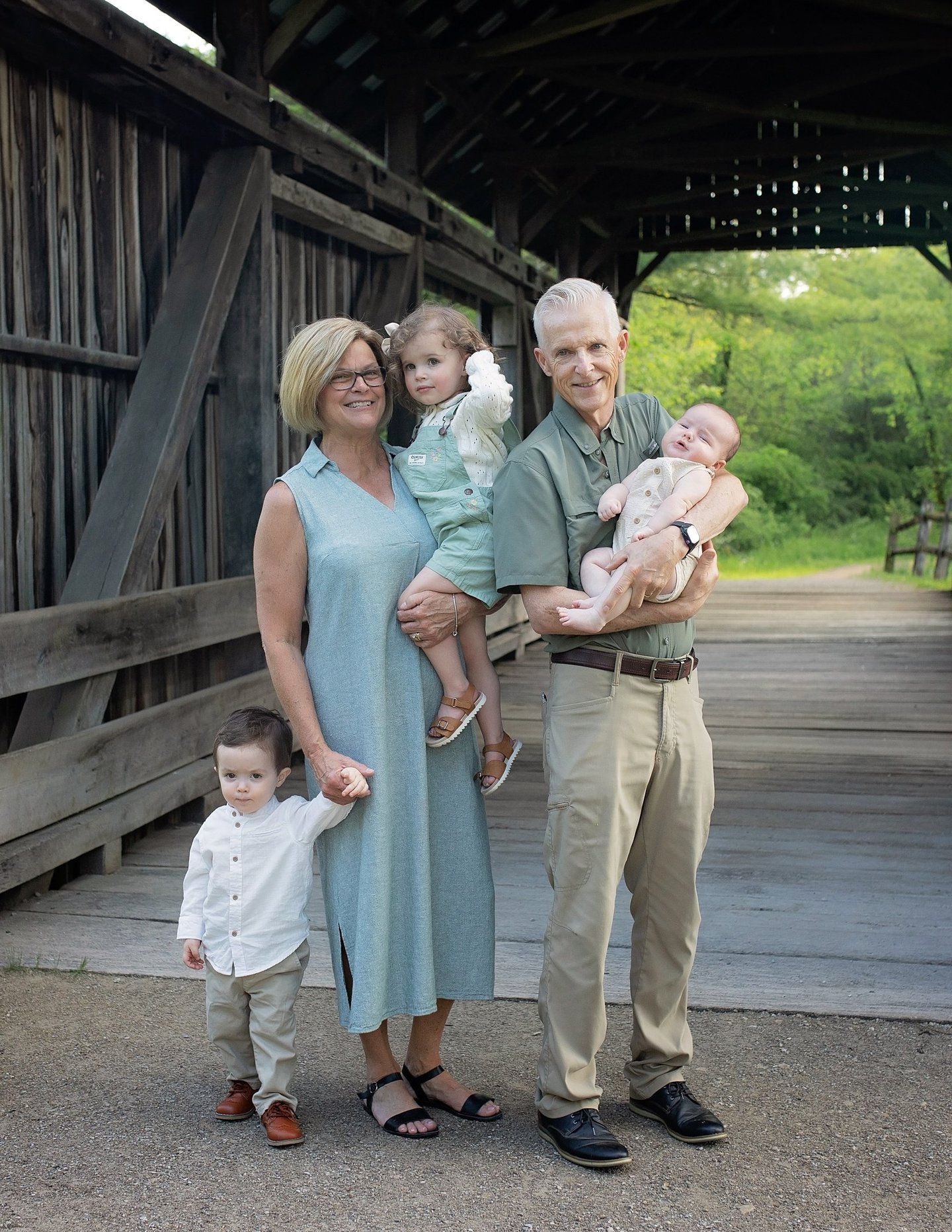 donna and charlie ogle grandparents and realtors