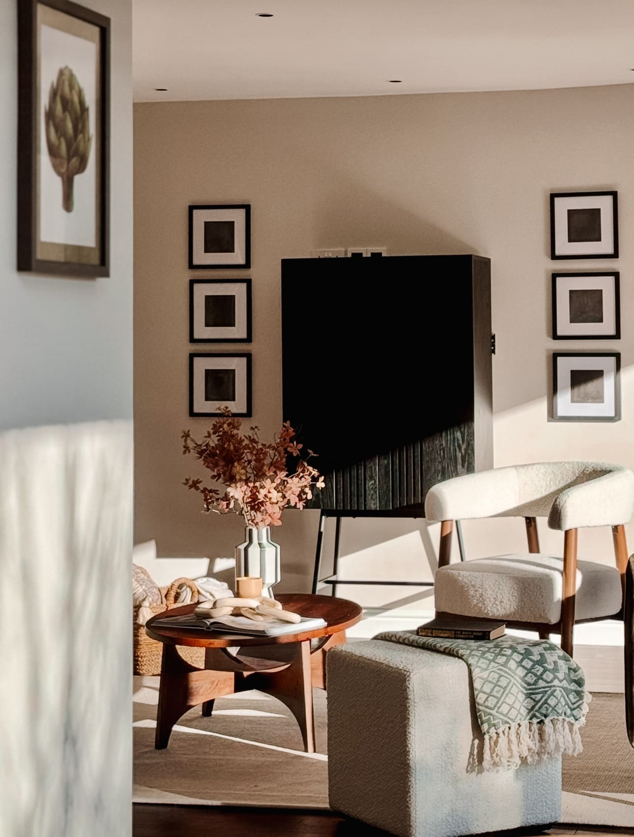 Staged living room arranged to enhance space and buyer appeal in a Surrey home