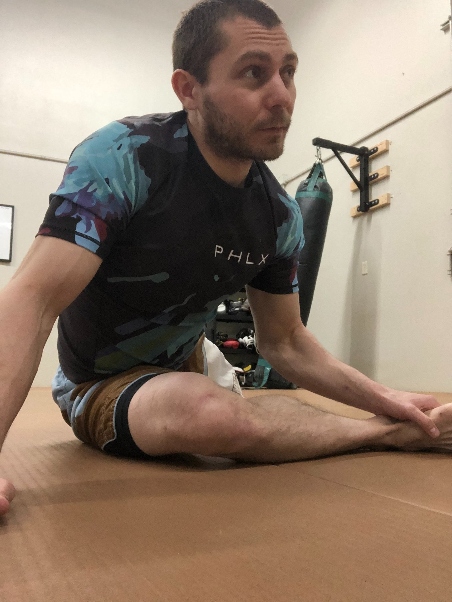 Personal Trainer talking to clients before a Fitness Workout. 