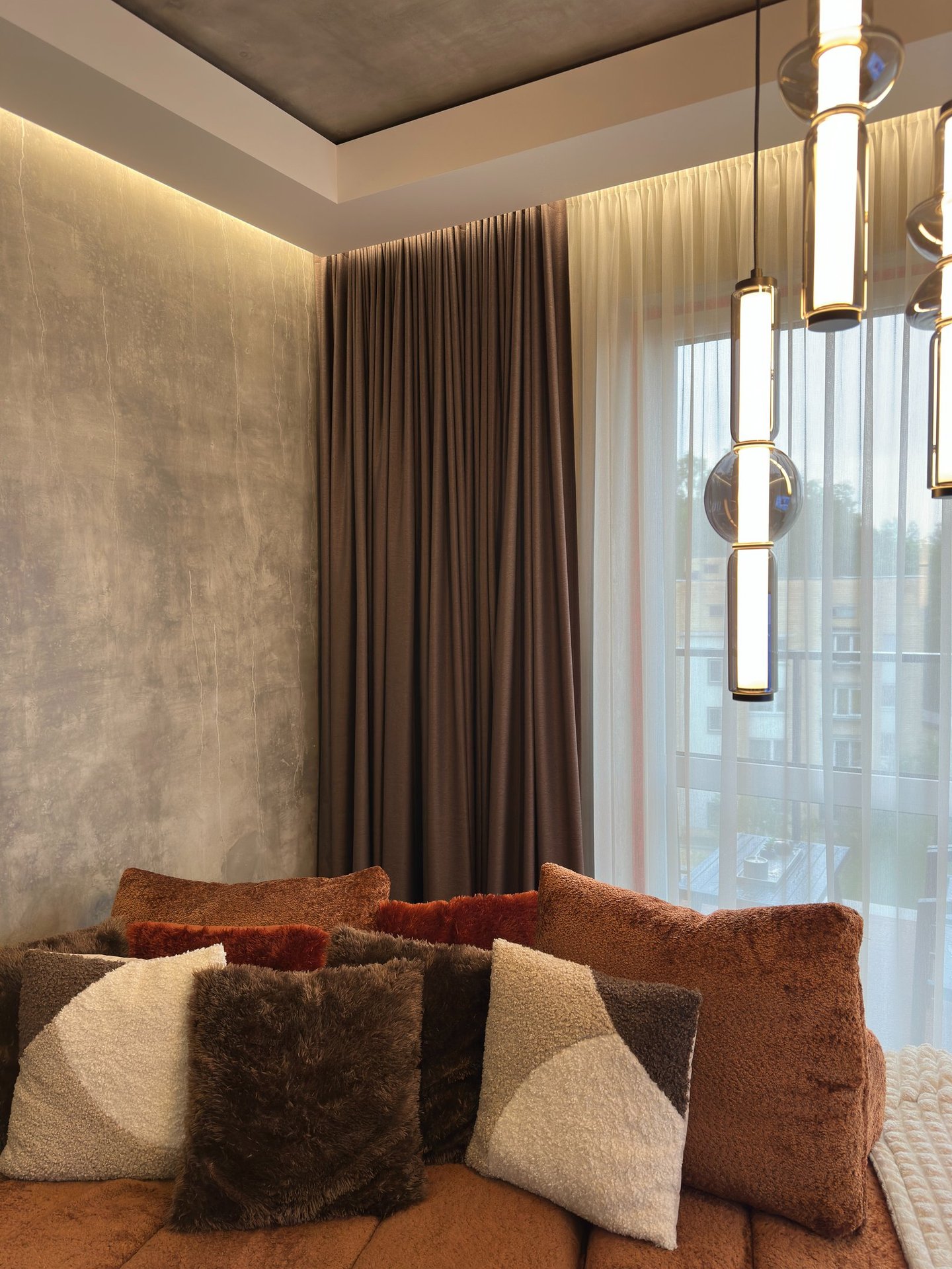 užuolaidos derančios su kita namų tekstile