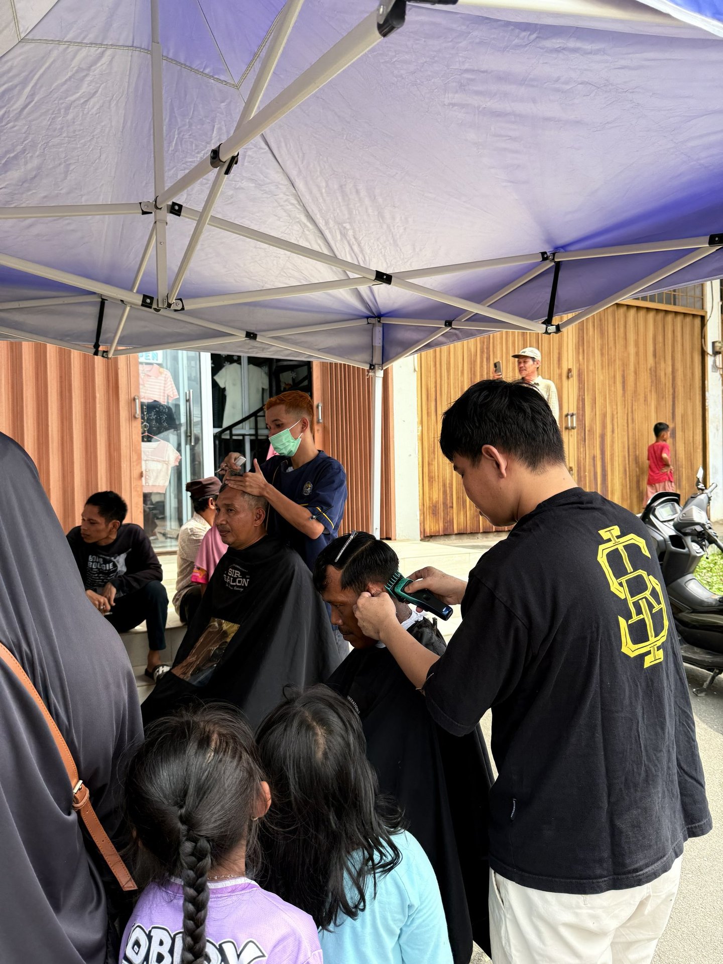 Sir Salon