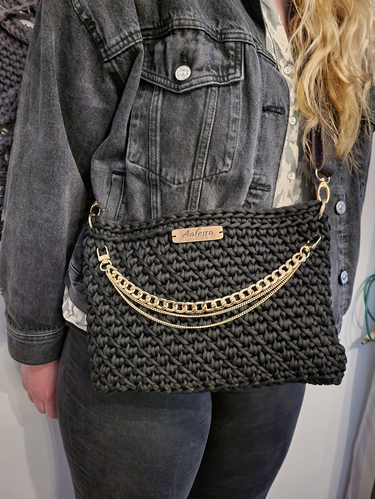 Sac à main fait au crochet unique personnalisé style fait main France artisan tendance  Sacs a main 