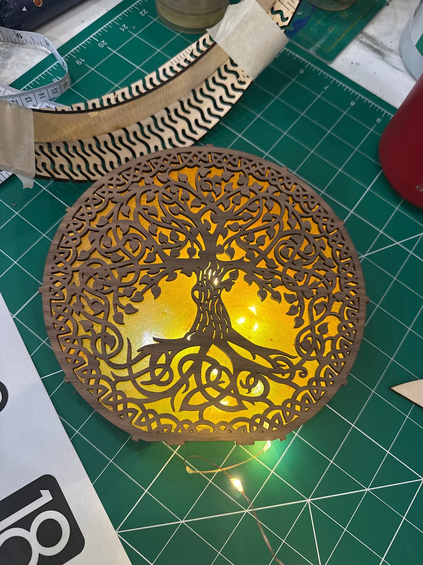 Oak veneer playwood and resin lamp