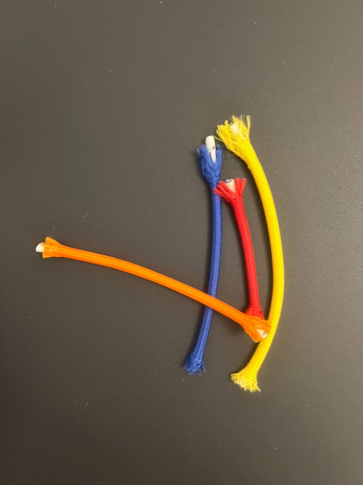 Fot. Justyna Józefowicz, wybieramy kolory przewodów do lamp w Klinice Lepszego Dnia