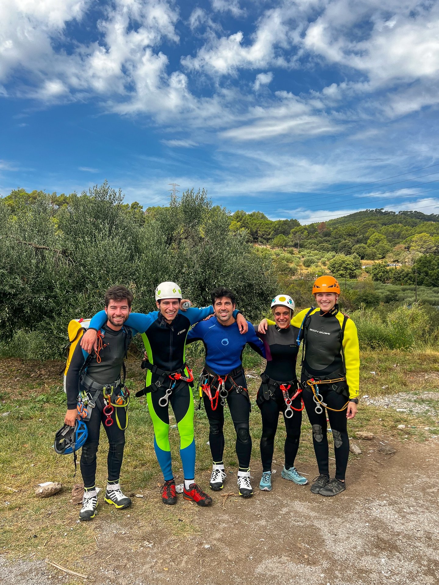 grupo de personas con neopreno