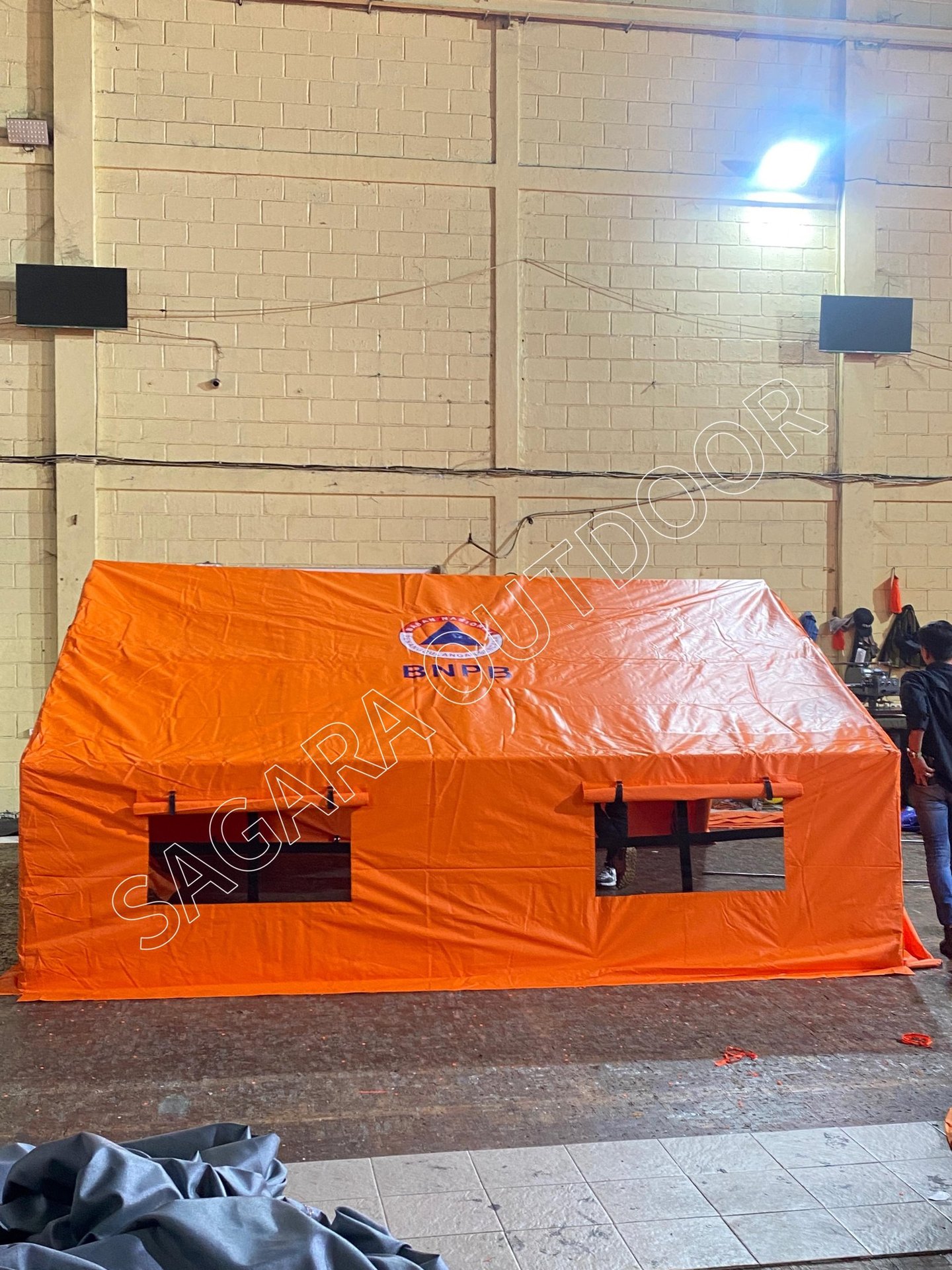tenda 4x4 BNPB