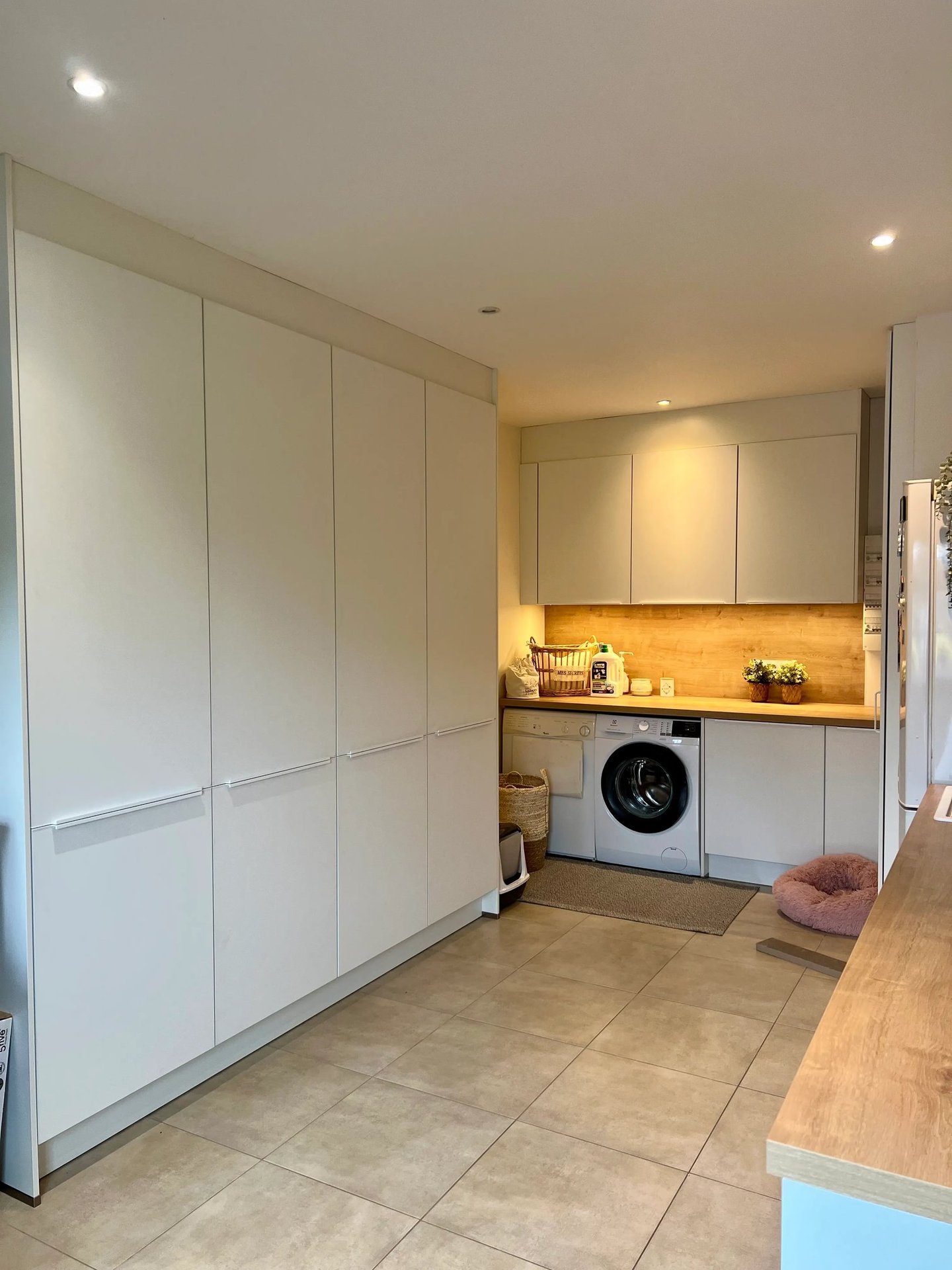 réalisation buanderie sur mesure à Noyer Bocage - Baïa Home