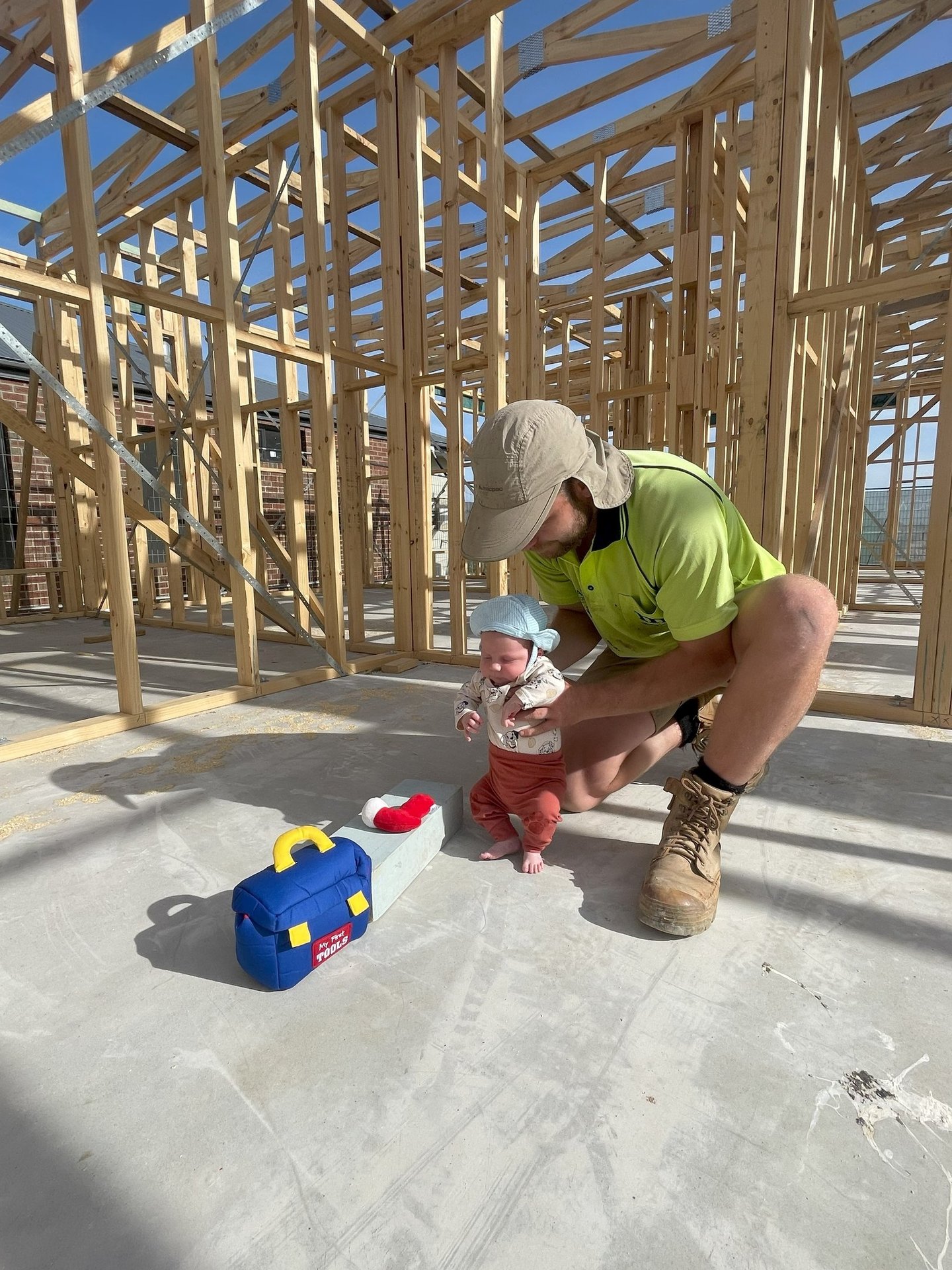 Newborn sons first visit to site to see Dad