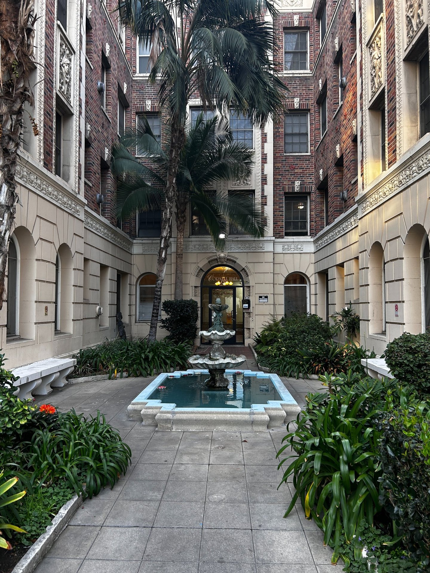Tarot Readings Los Angeles in person & online historic building 90036