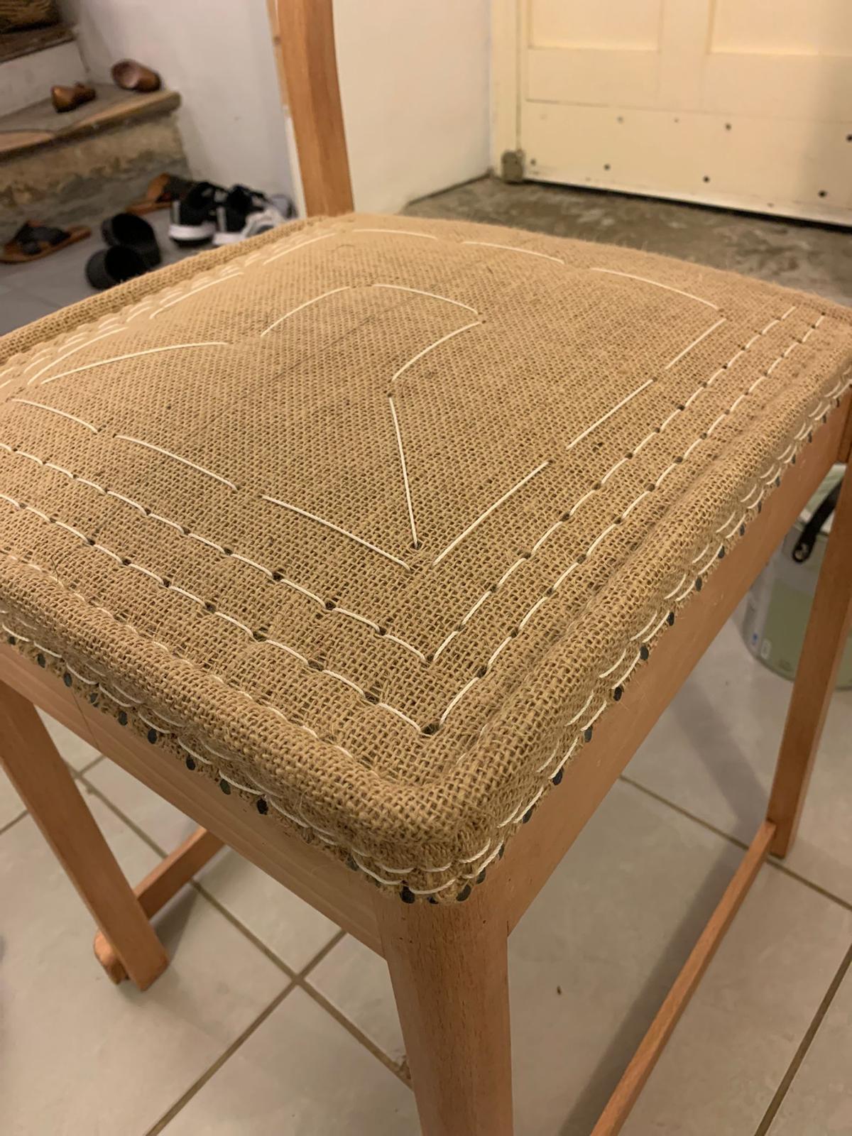 garniture traditionnelle de fauteuil 