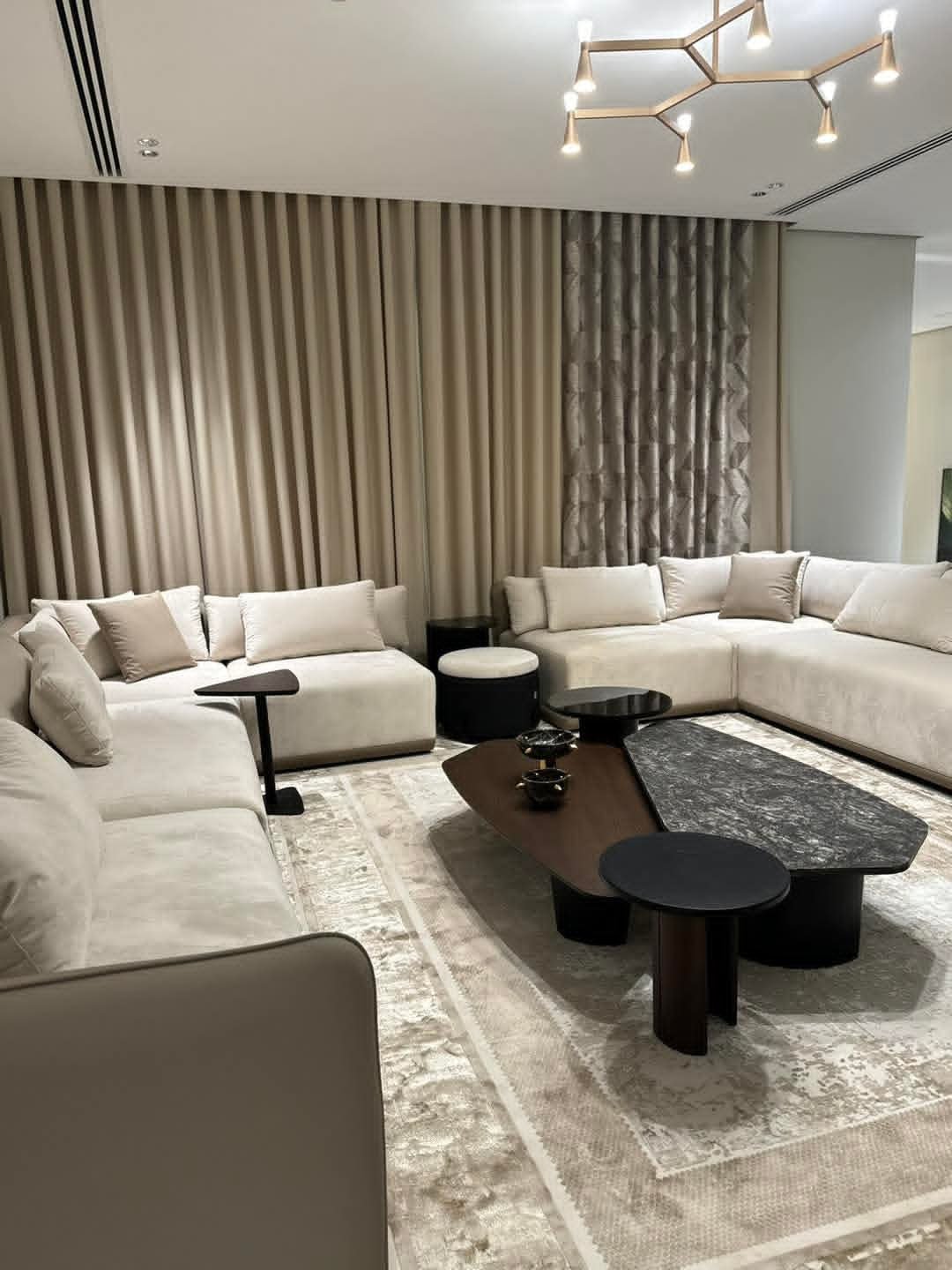 محل تفصيل كنب وستائربالرياض